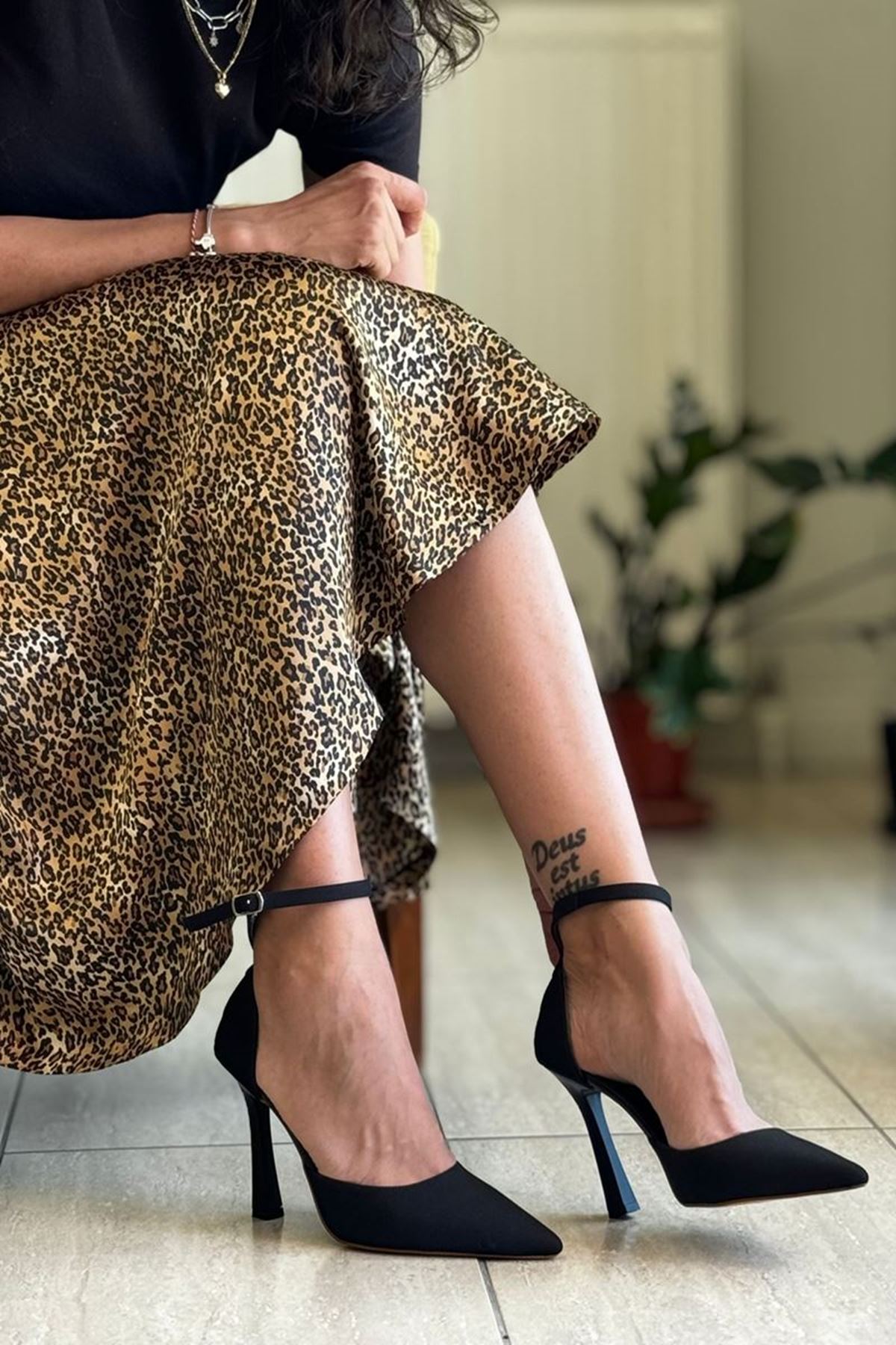 Gökhan Talay Laura Siyah Süet Yüksek Topuklu (10 cm) Klasik Topuklu Ayakkabı