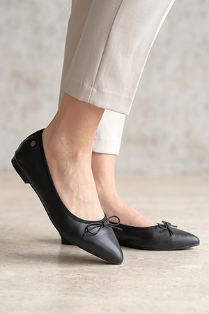 King Crow Velina Kadın Sivri Burun Bıyık Fiyonklu Esnek Kaymaz Taban Katlanabilir Siyah Babet Ayakkabı